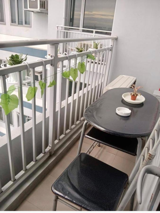 Myrvin At Grass Residences, Qc Manila Luaran gambar