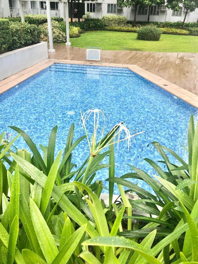 Myrvin At Grass Residences, Qc Manila Luaran gambar